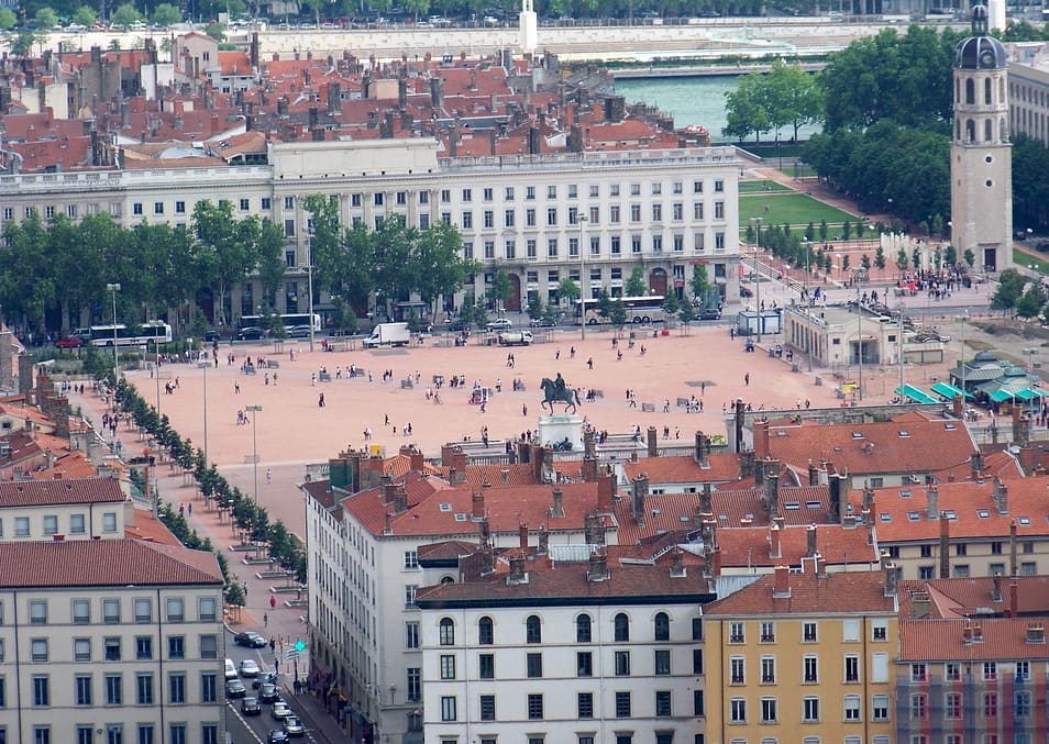 Vue aérienne de la place Bellecour et de la Presqu’île de Lyon